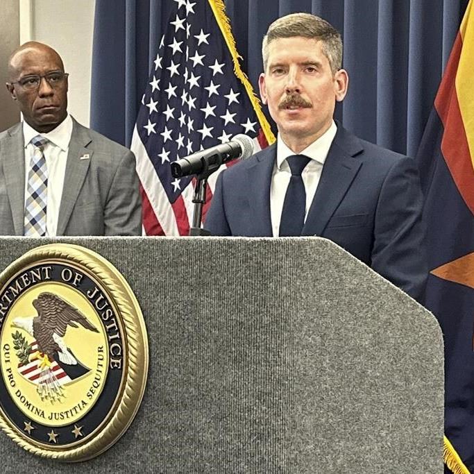 Ohio man gets 2.5 years in prison for death threats made in 2022 to Arizona’s top election official